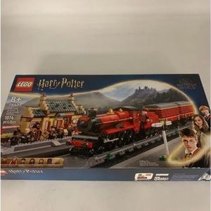 LEGO Harry Potter Hogwarts Express Hogsmeade Station Train Set 76423